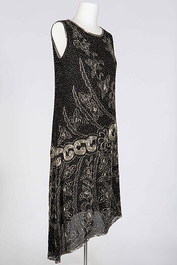 Charleston-Kleid, 1920er-Jahre
© Staatliches Textil- und Industriemuseum Augsburg (tim), Fotografin: Frauke Wichmann
