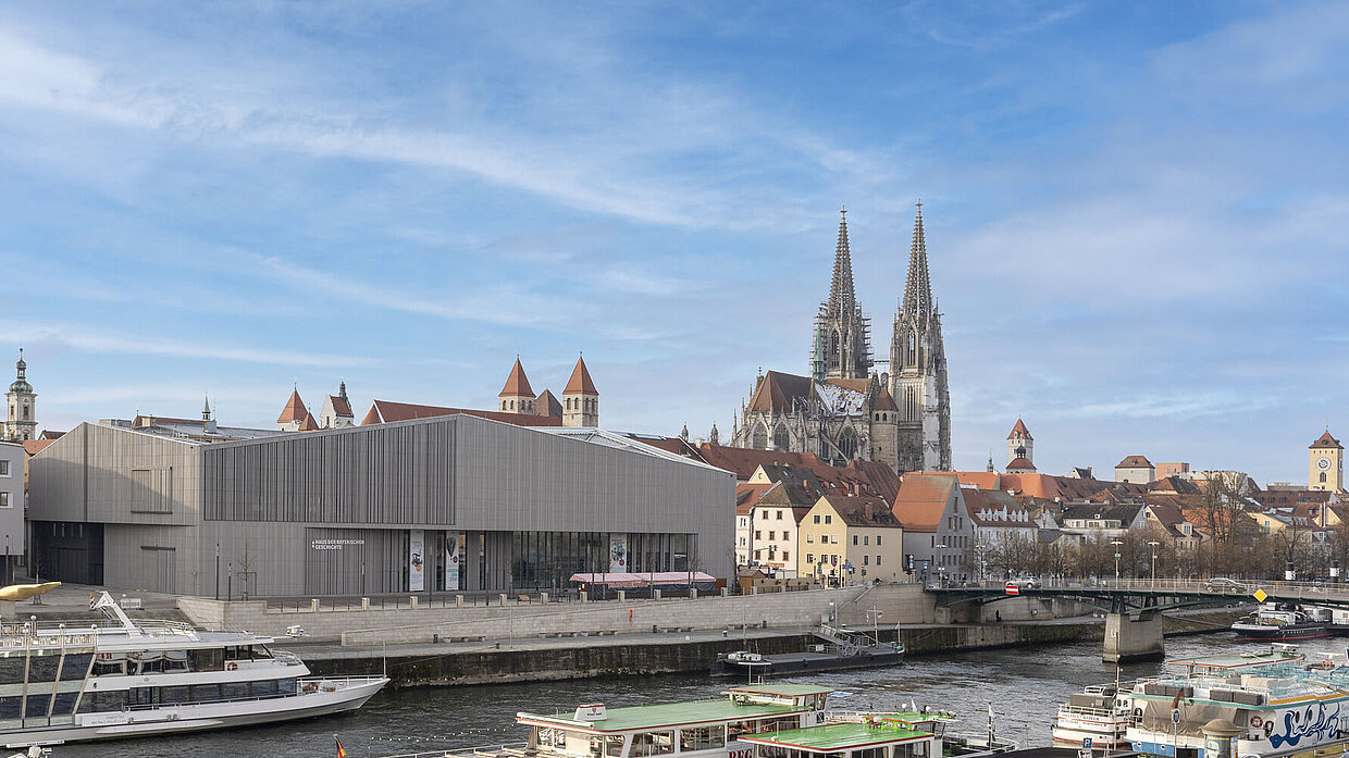 Blick nach Süden zum Museum der Bayerischen Geschichte und in die UNESCO Welterbestadt Regensburg © Haus der Bayerischen Geschichte | Foto: www.altrofoto.de