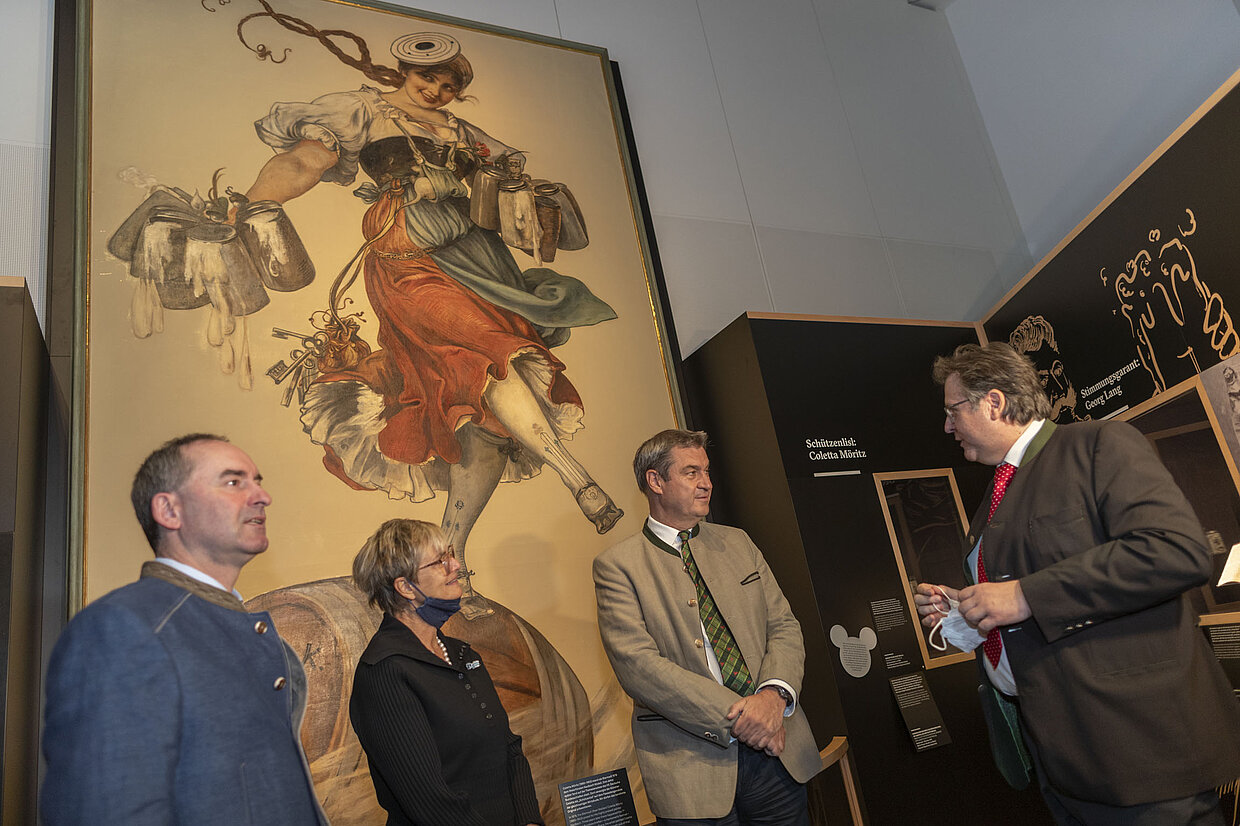 Eröffnungsrundgang in der Bayernausstellung v.l.n.r. Hubert Aiwanger, I.D. Fürstin Gloria von Thurn und Taxis, Dr. Markus Söder und Dr. Richard Loibl. © HdBG | Foto: www.altrofoto.de